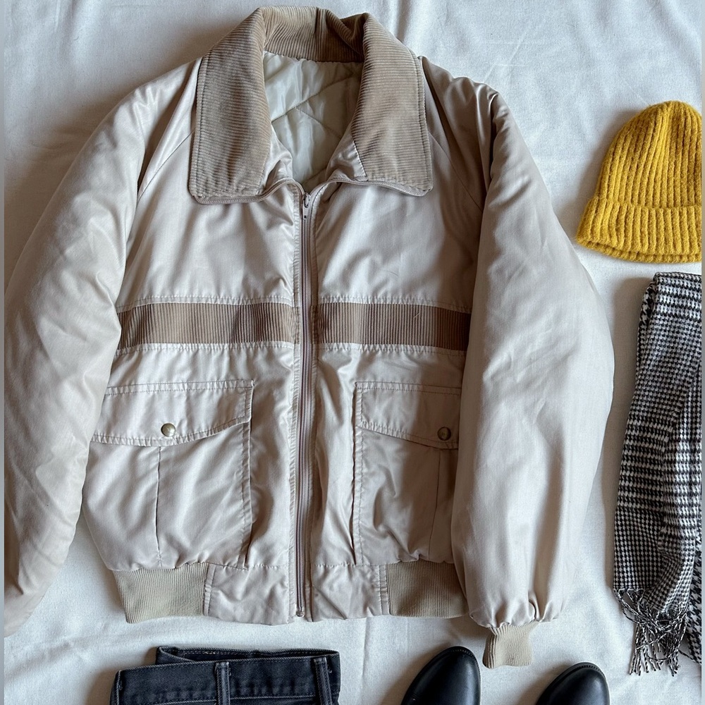 Vintage bomber puffer warm jacket corduroy detail